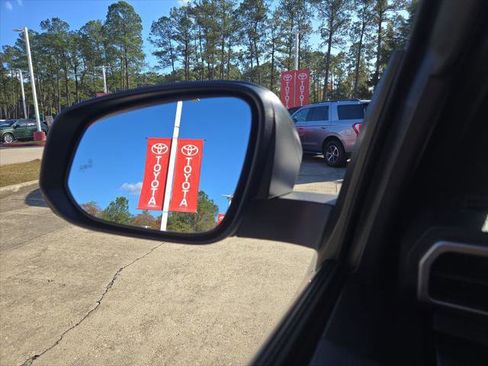 Certified 2025 Toyota 4Runner SR5 image 11