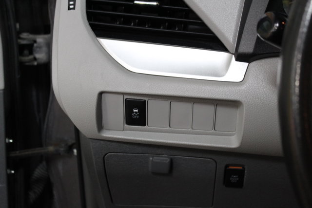 Used 2019 Toyota Sienna LE FWD image 15