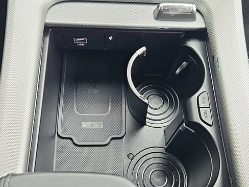 Used 2023 Hyundai Palisade SEL FWD image 26