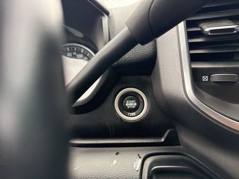 Used 2024 RAM 3500 Big Horn AWD/4WD image 36