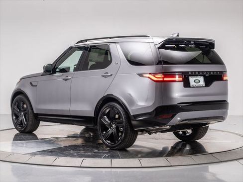 New 2025 Land Rover Discovery Dynamic SE image 3