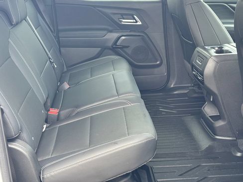 Used 2025 Chevrolet Silverado EV LT AWD/4WD image 15