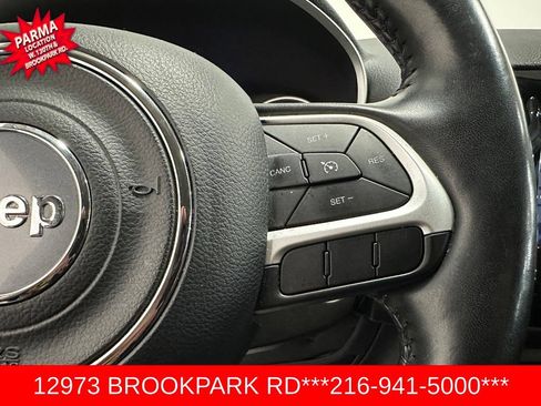 Used 2019 Jeep Compass Latitude FWD image 13