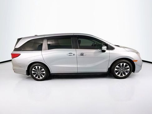 Certified 2024 Honda Odyssey EX-L image 4