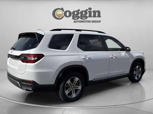 New 2026 Honda Pilot EX-L image 8