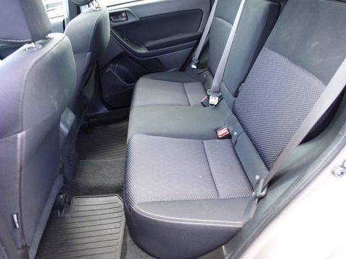 Used 2015 Subaru Forester 2.5i Premium w/ All-Weather Package AWD/4WD image 21
