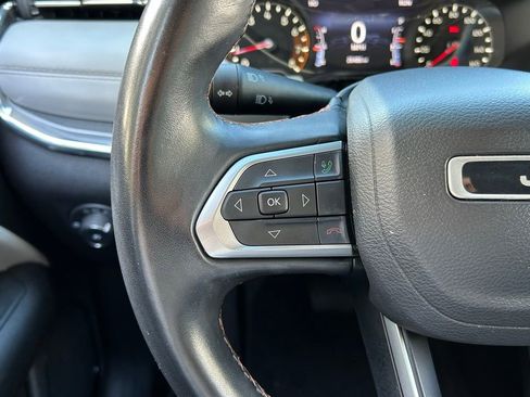 Certified 2022 Jeep Compass Limited image 45