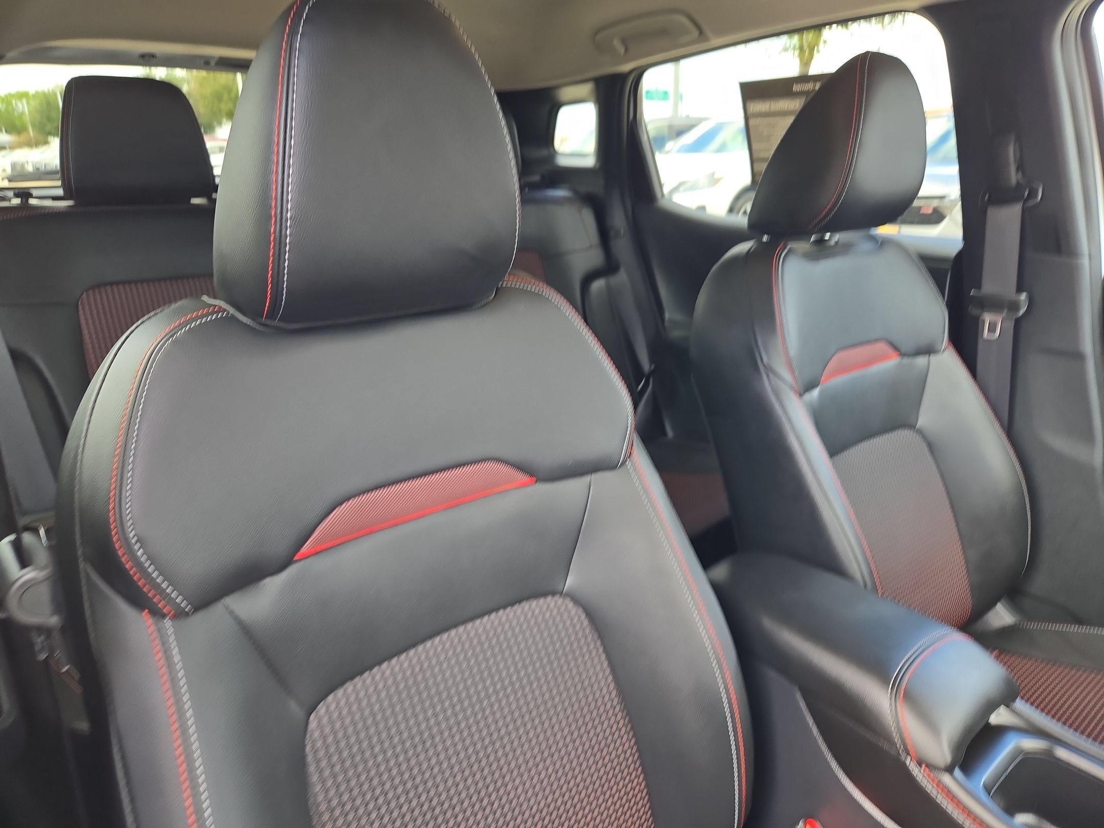 Certified 2026 Nissan Kicks SR w/ Cold Weather Package FWD image 30