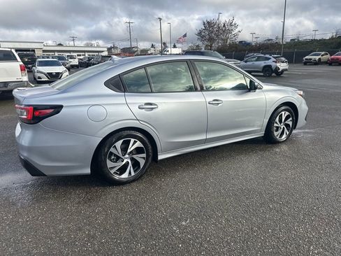 Used 2025 Subaru Legacy Premium image 9