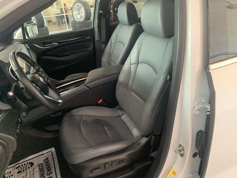 Used 2023 Buick Enclave Premium FWD image 13