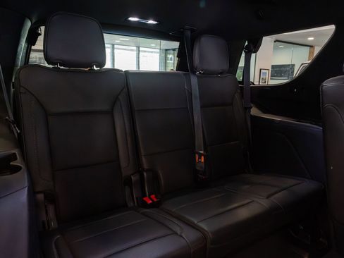 Used 2022 GMC Yukon Denali AWD/4WD image 15