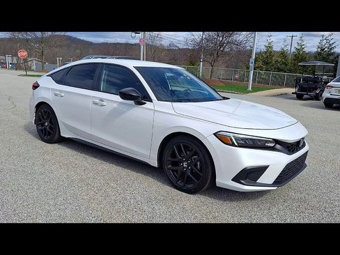 Used 2024 Honda Civic Sport image 2