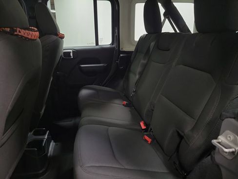 Used 2020 Jeep Wrangler Unlimited Sport AWD/4WD image 30