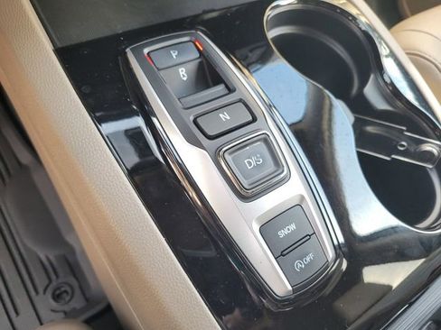 Used 2016 Honda Pilot Touring image 18