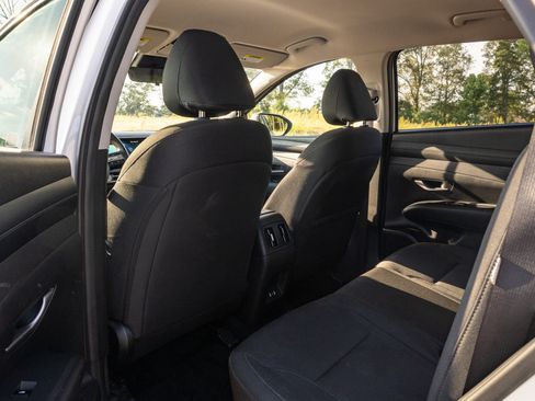 Used 2025 Hyundai Tucson SEL FWD image 13