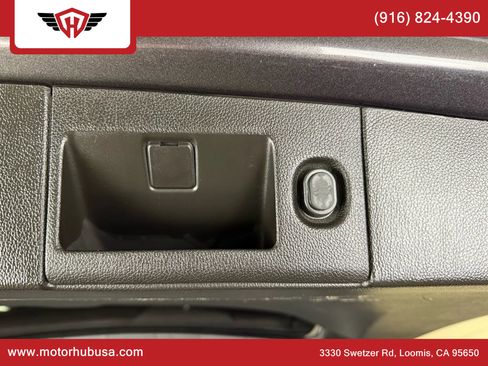 Used 2017 Chevrolet Tahoe LT image 60