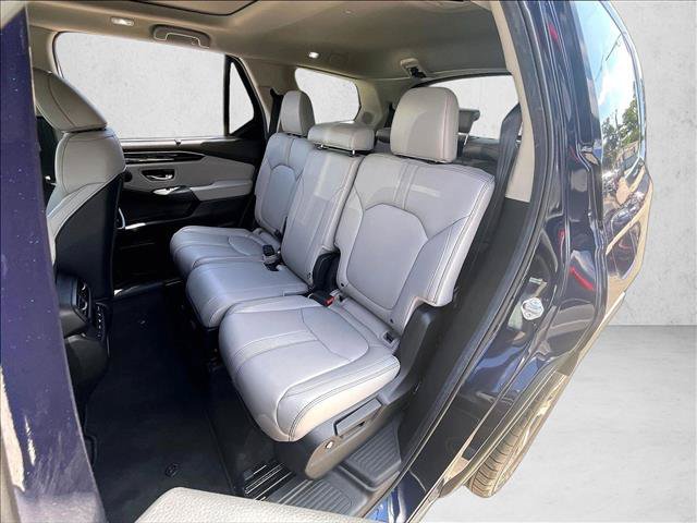 Used 2025 Honda Pilot Touring image 28