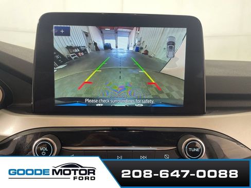 Used 2022 Ford Escape SEL w/ Technology Package AWD/4WD image 16