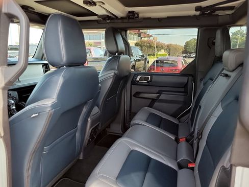 Used 2024 Ford Bronco Outer Banks AWD/4WD image 10
