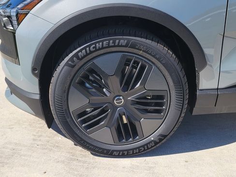 New 2026 Volvo EX30 Cross Country Ultra w/ Protection Package Premier image 3