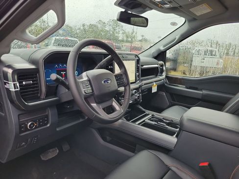 New 2026 Ford F250 Lariat w/ Black Appearance Package image 7