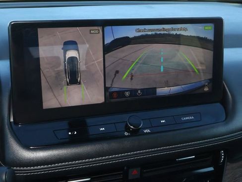 Used 2024 Nissan Rogue Platinum image 31