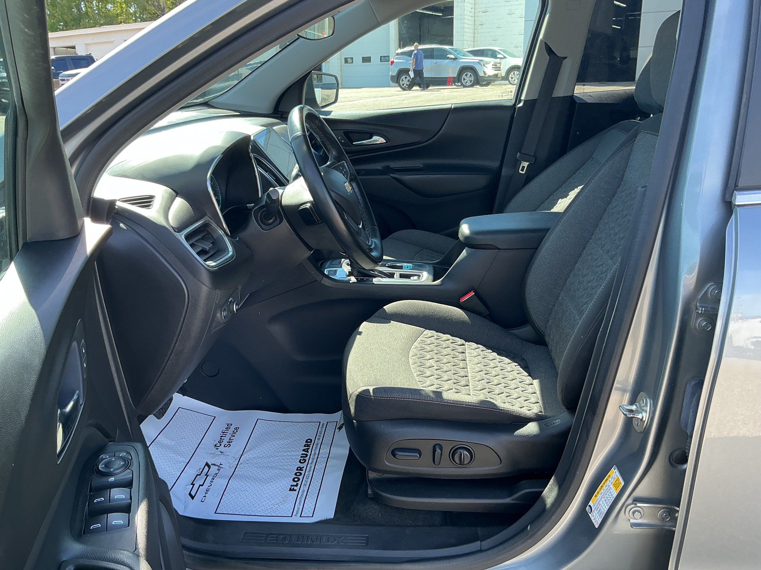 Certified 2024 Chevrolet Equinox LT AWD/4WD image 8