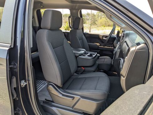 Used 2023 Chevrolet Silverado 1500 Custom AWD/4WD image 45