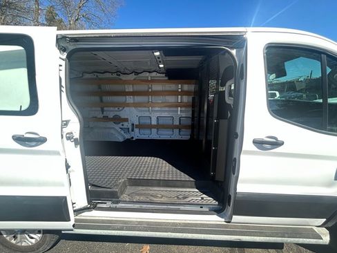 Used 2024 Ford Transit 250 Low Roof w/ Exterior Upgrade Package RWD image 12
