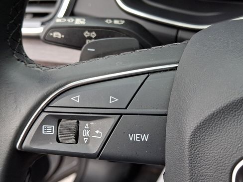 Certified 2025 Audi Q5 2.0T Premium Plus image 22