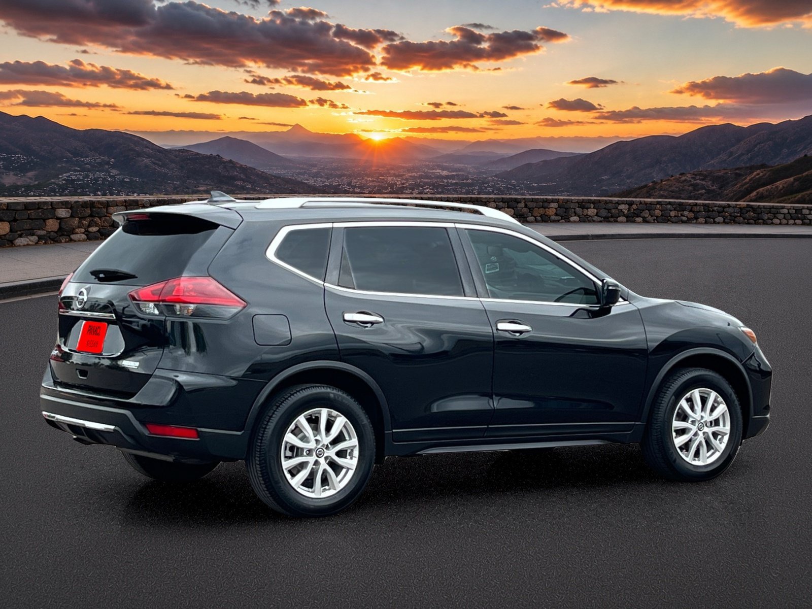 Used 2020 Nissan Rogue S w/ Special Edition Package FWD image 5