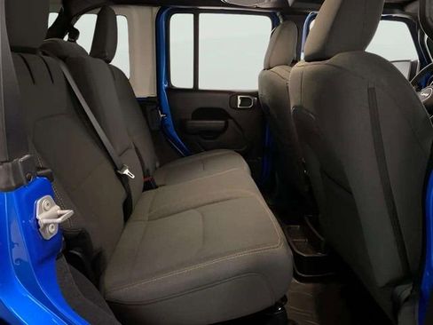 Used 2024 Jeep Wrangler Unlimited image 91