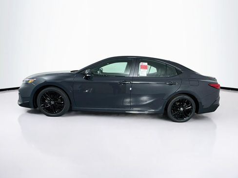 New 2026 Toyota Camry SE FWD image 5
