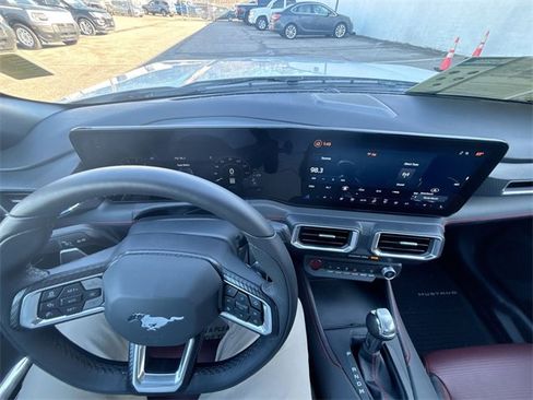 Used 2025 Ford Mustang GT Premium image 22