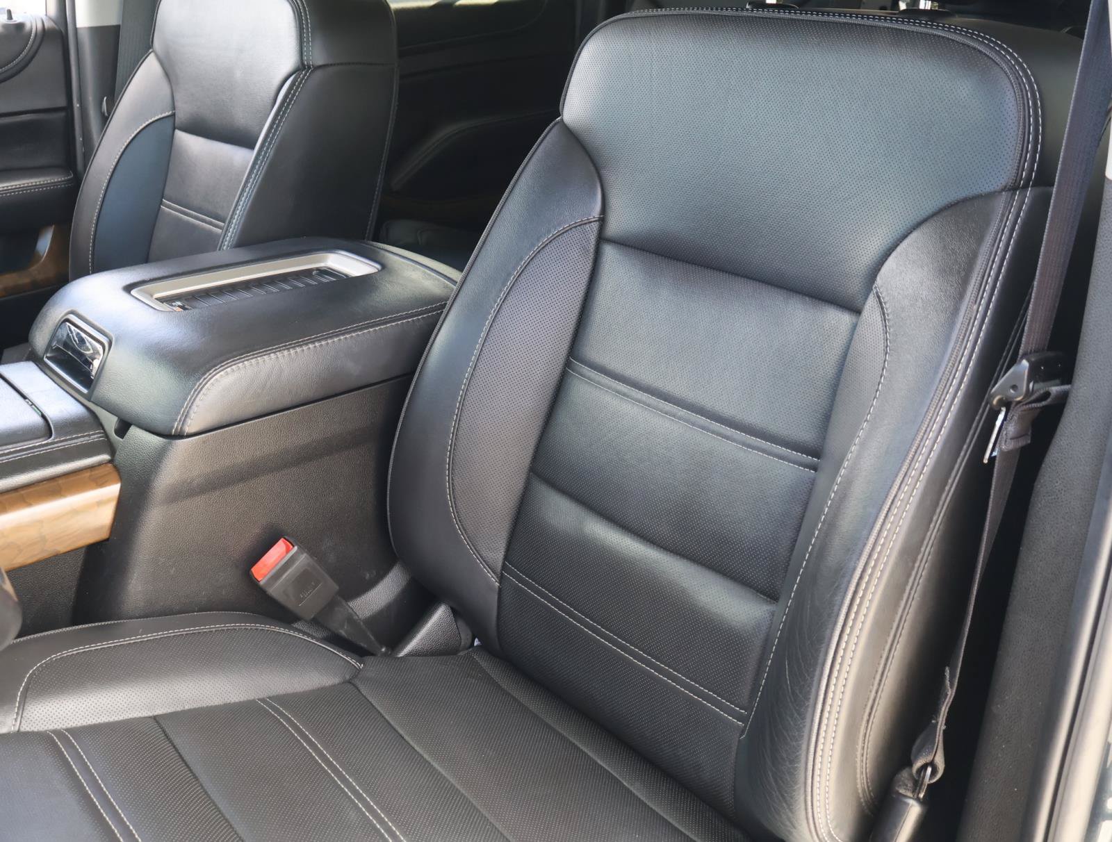 Used 2019 GMC Yukon XL Denali w/ Open Road Package RWD image 16