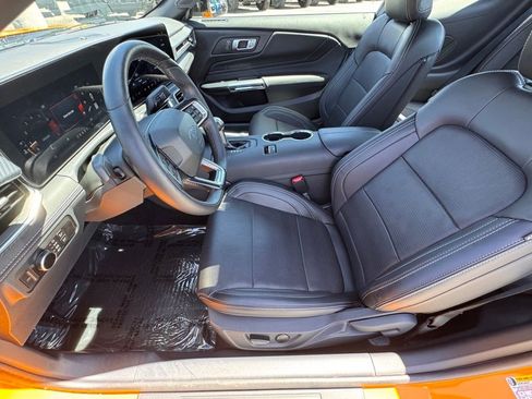 Used 2026 Ford Mustang Premium RWD image 17