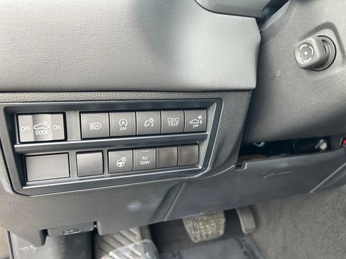 Used 2023 Toyota Tundra Platinum image 21