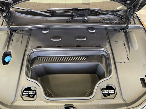 Used 2025 Audi A6 e-tron Premium Plus w/ Premium Plus AWD/4WD image 20