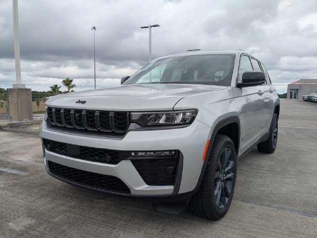 New 2026 Jeep Grand Cherokee Limited AWD/4WD image 8