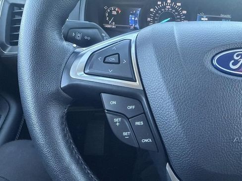 Certified 2024 Ford Edge Titanium image 30