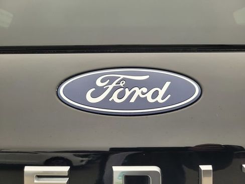 Certified 2025 Ford Expedition Active image 7