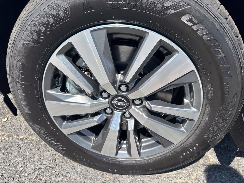 New 2026 Nissan Pathfinder SL FWD image 9