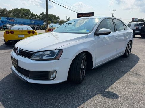 Used 2014 Volkswagen Jetta GLI Autobahn FWD image 7