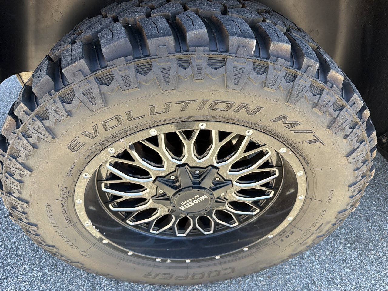 Used 2018 RAM 1500 Express AWD/4WD image 5