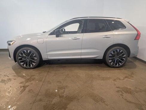 New 2026 Volvo XC60 T8 Ultra w/ Protection Package Premier image 3