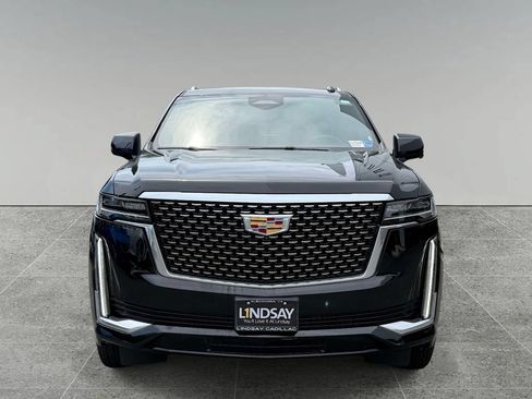 Used 2022 Cadillac Escalade Premium Luxury AWD/4WD image 8