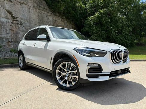 Used 2021 BMW X5 xDrive40i w/ Premium Package 3 AWD/4WD image 1
