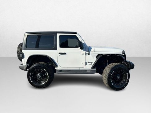 Used 2019 Jeep Wrangler Sport image 2