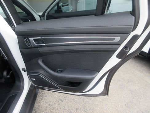 Used 2023 Porsche Panamera Platinum Edition RWD image 34