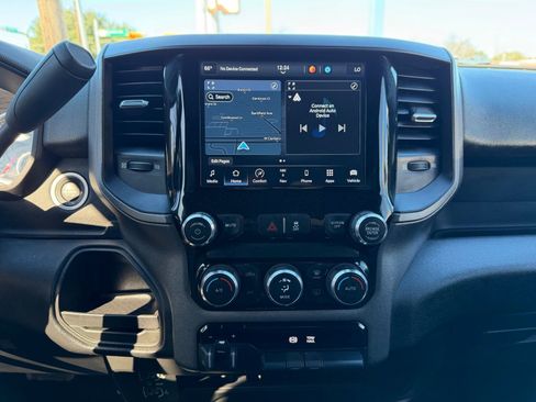 Used 2022 RAM 2500 Tradesman w/ Chrome Appearance Group AWD/4WD image 15